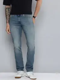 Levi’s Clothing on Myntra: Selected Jeans from ₹774